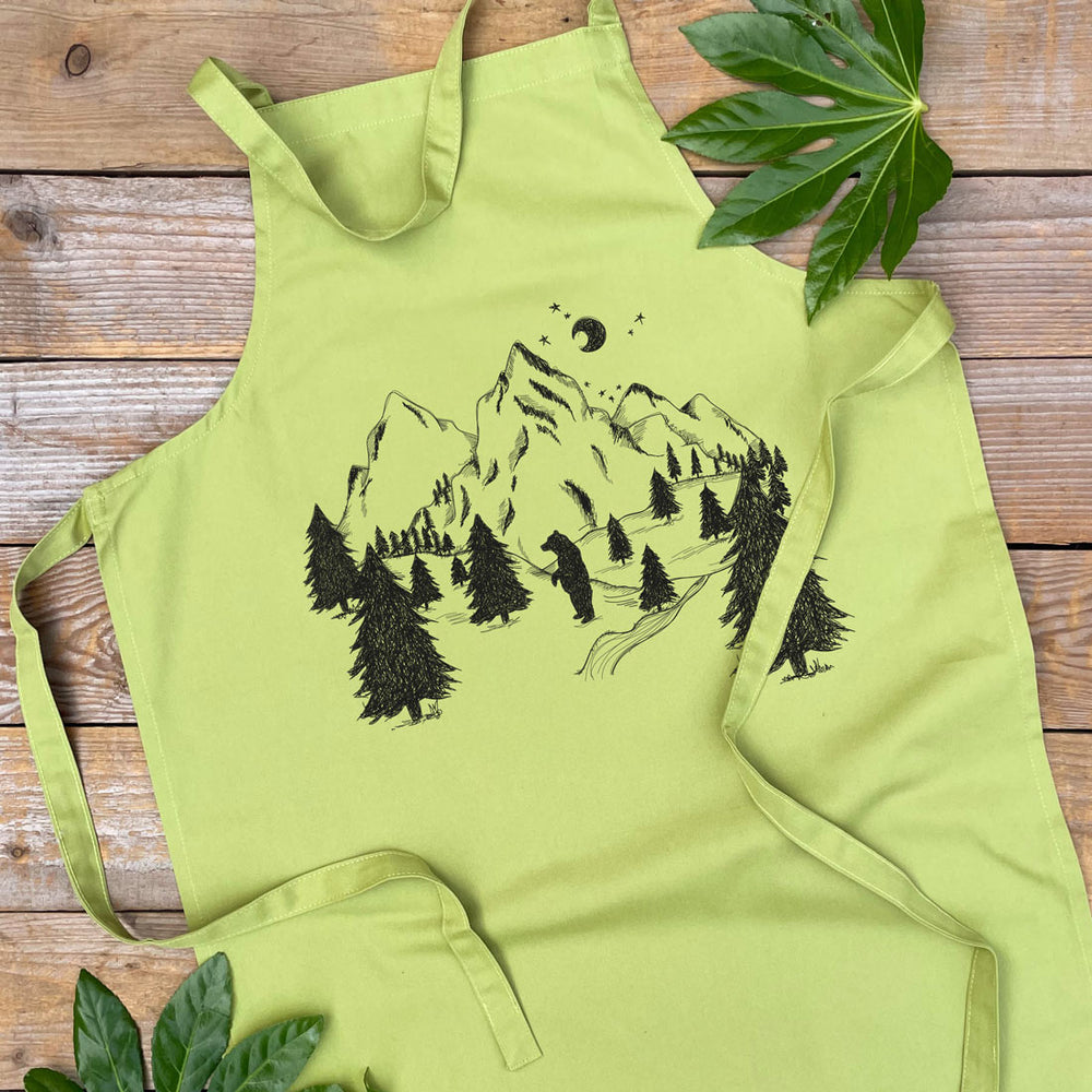 green apron with bears in the mountain print