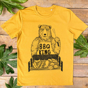 MUSTRAD TEE WITH BBQING BEAR