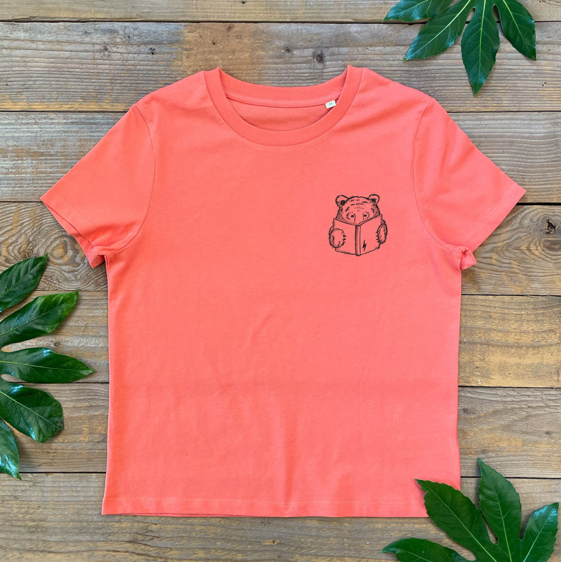 BEAR READING BOOK ORANGE WOMENS TEE