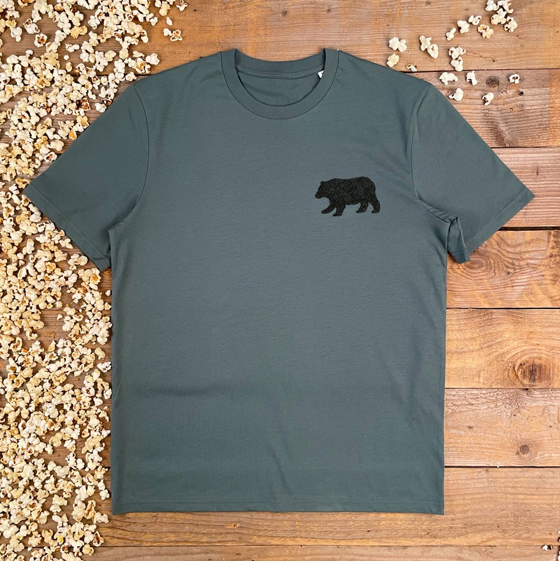 WALKING BEAR POCKET PRINT TSHIRT