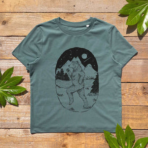 TSHIRT WITH BEAR RUNNING AT NIGHT