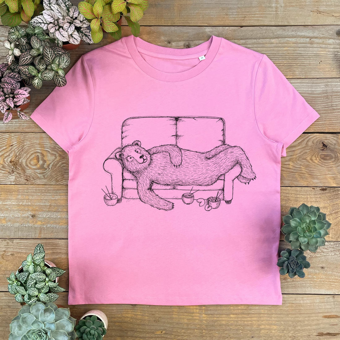 BEAR ON SOFA PINK TEE