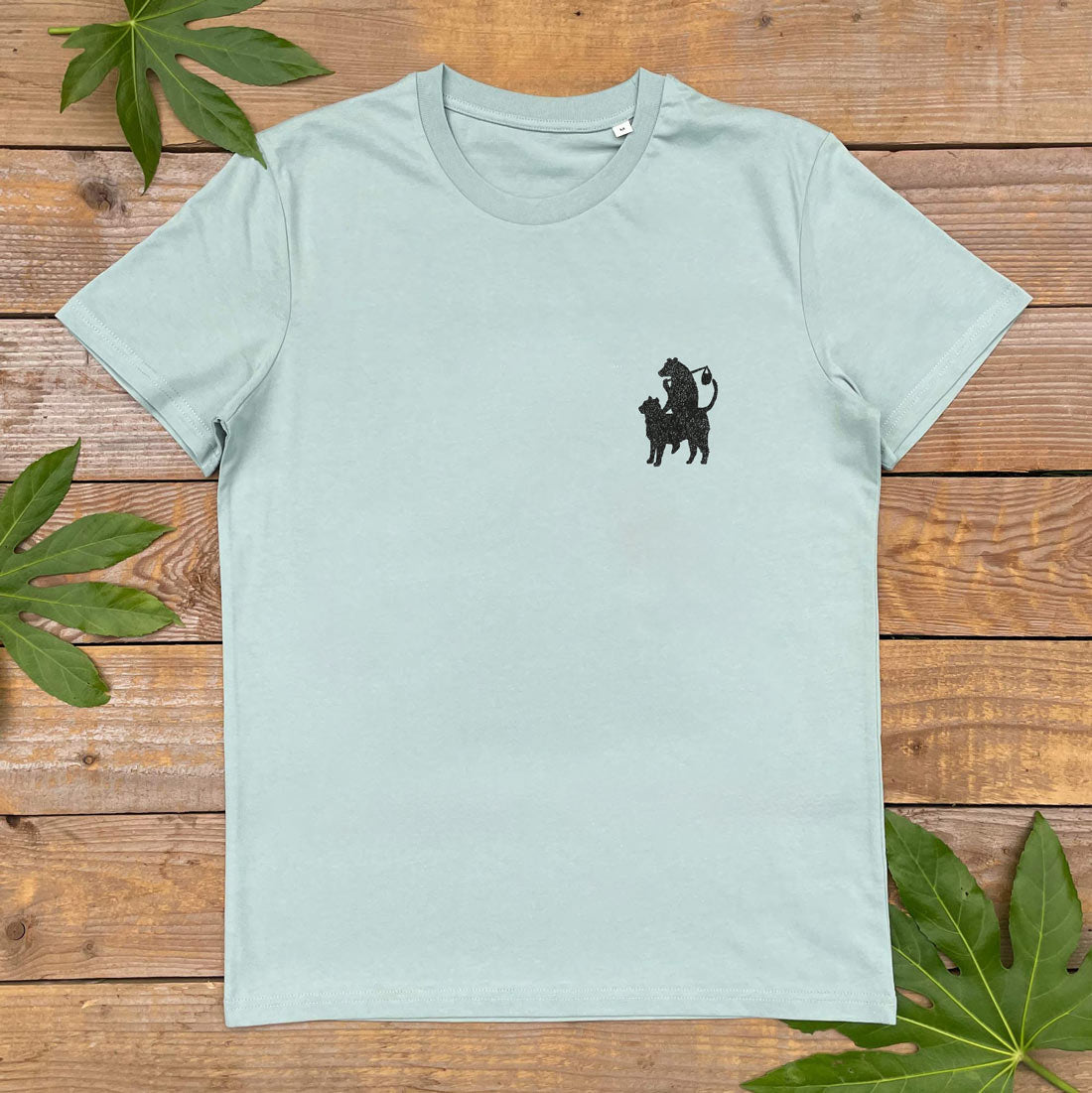 bear riding cat pocket print tee