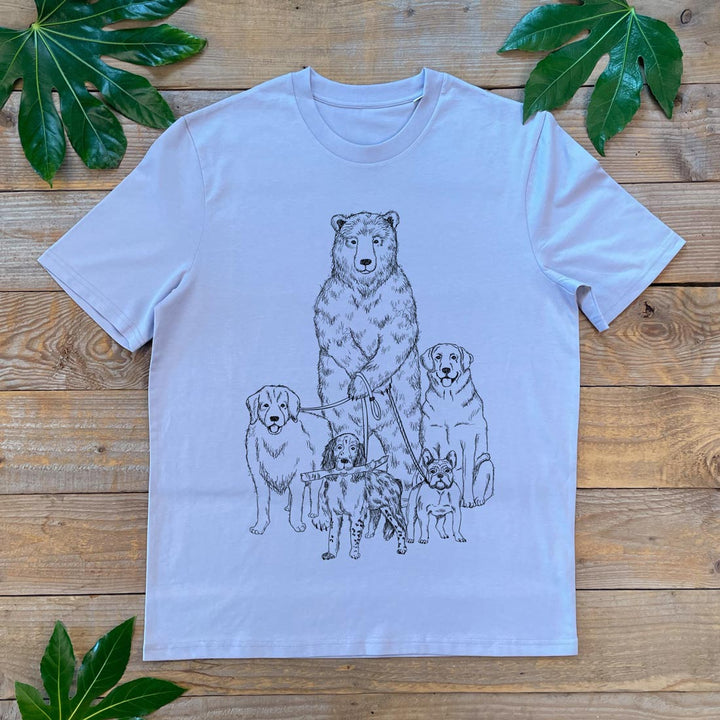 lilac tee with bear walkimg lots of dogs