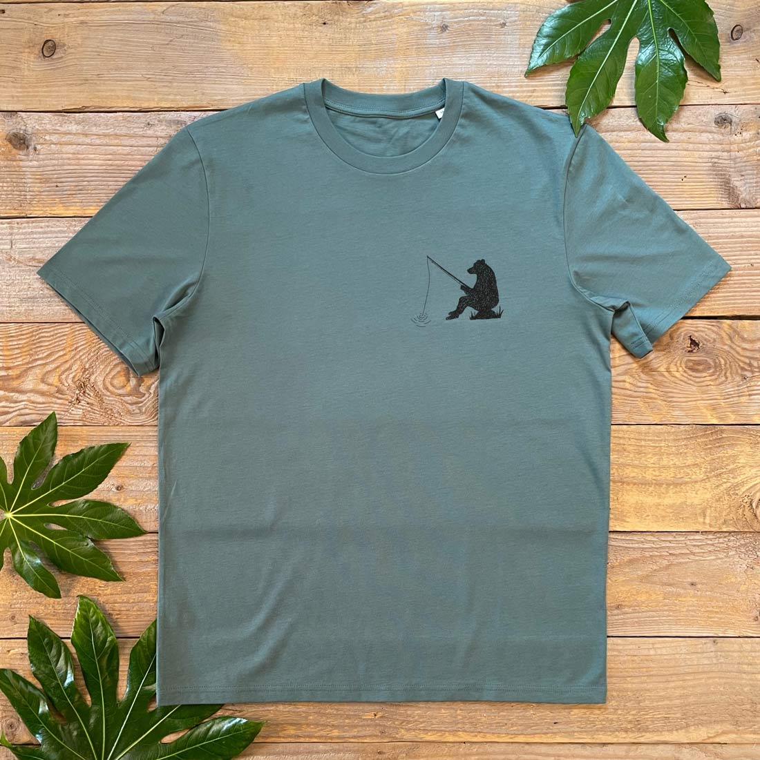 bear fishing khaki tee