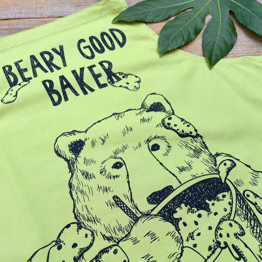 green bear apron