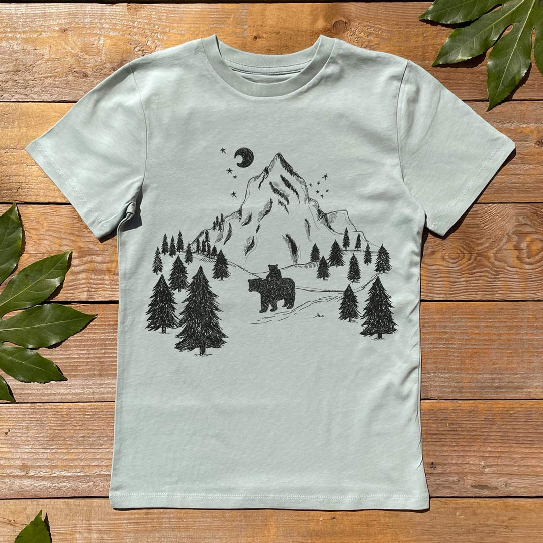 kids bear and mountain scene print