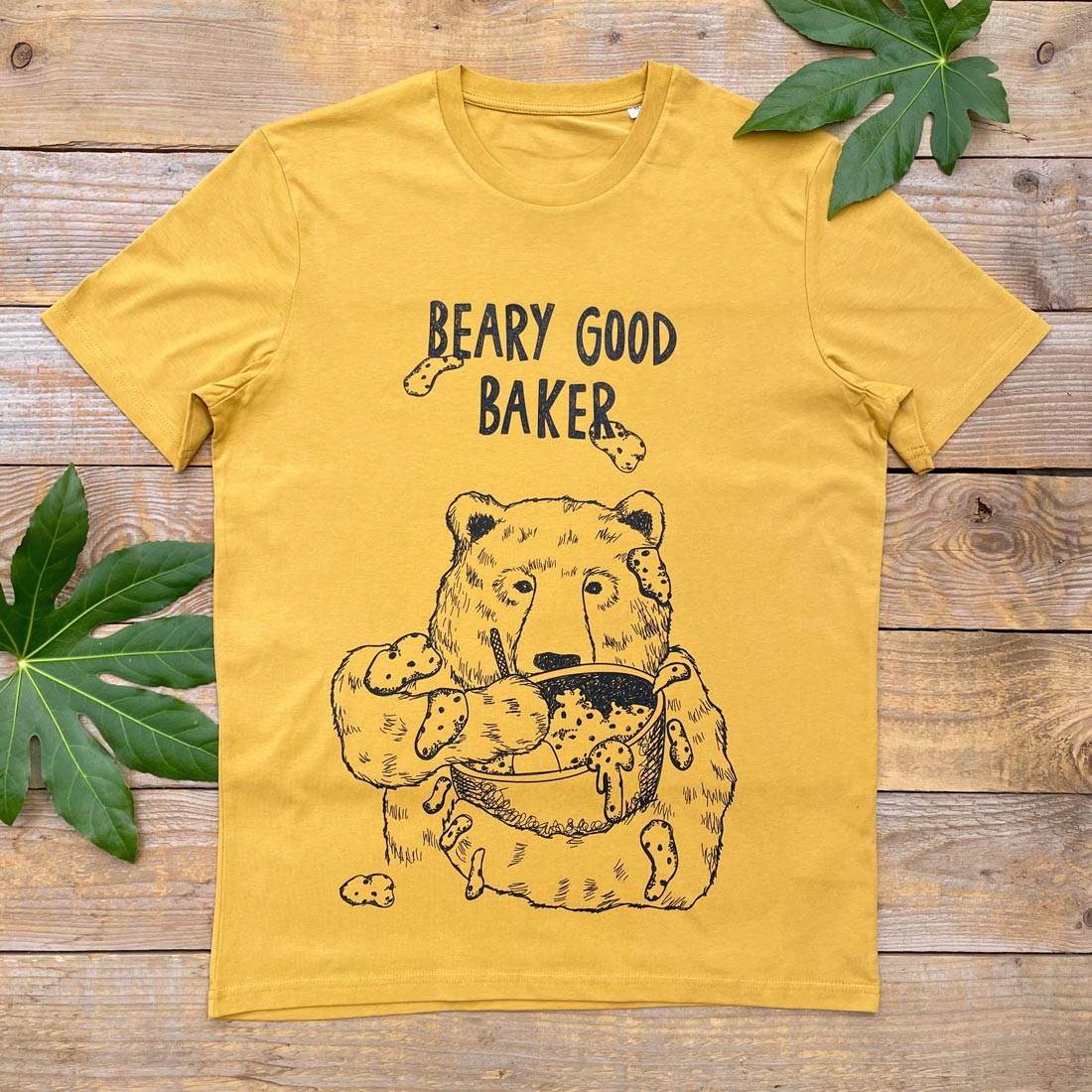 baking bear tshirt with text, beary good baker tshirt