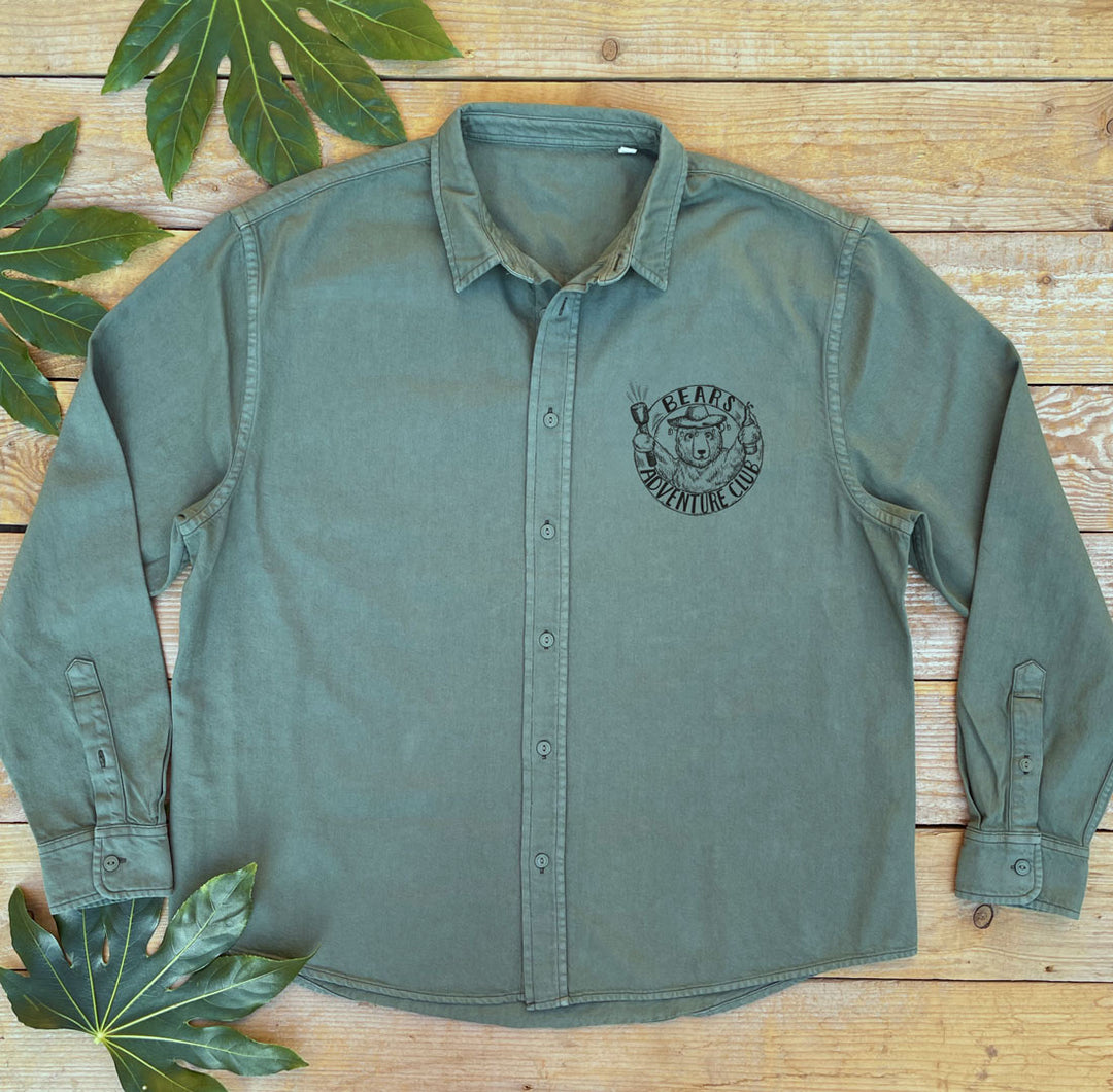 pesto long sleeved shirt with a pocket design of bears adventure club design