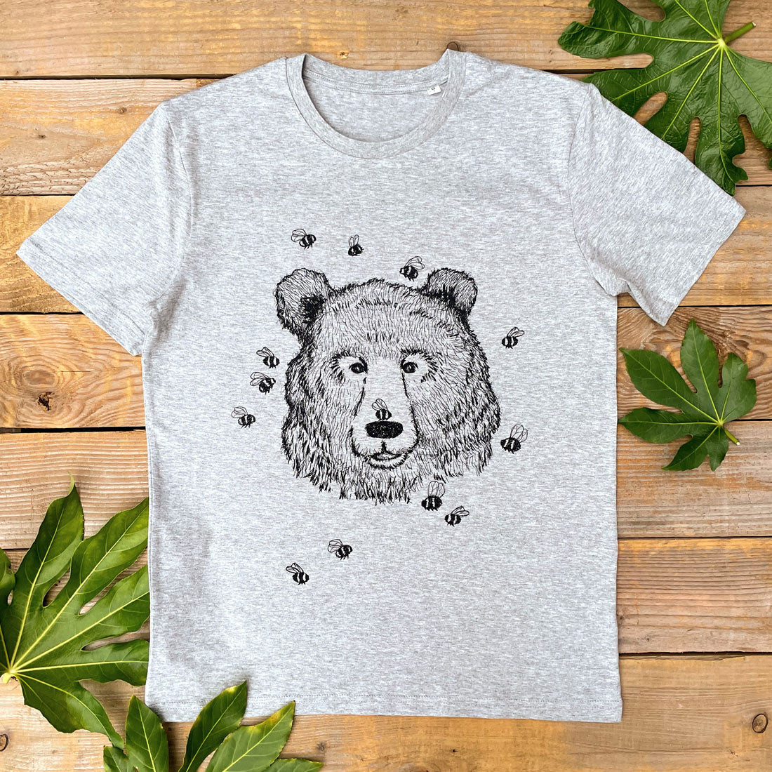 BEAR AND BEES TSHIRT