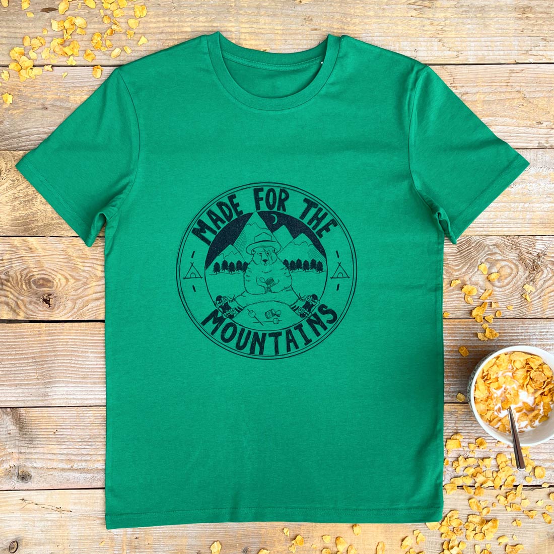 BEAR AND MOUNTAINS GREEN TSHIRT